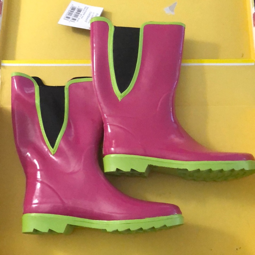 Rain boots New with  Tags